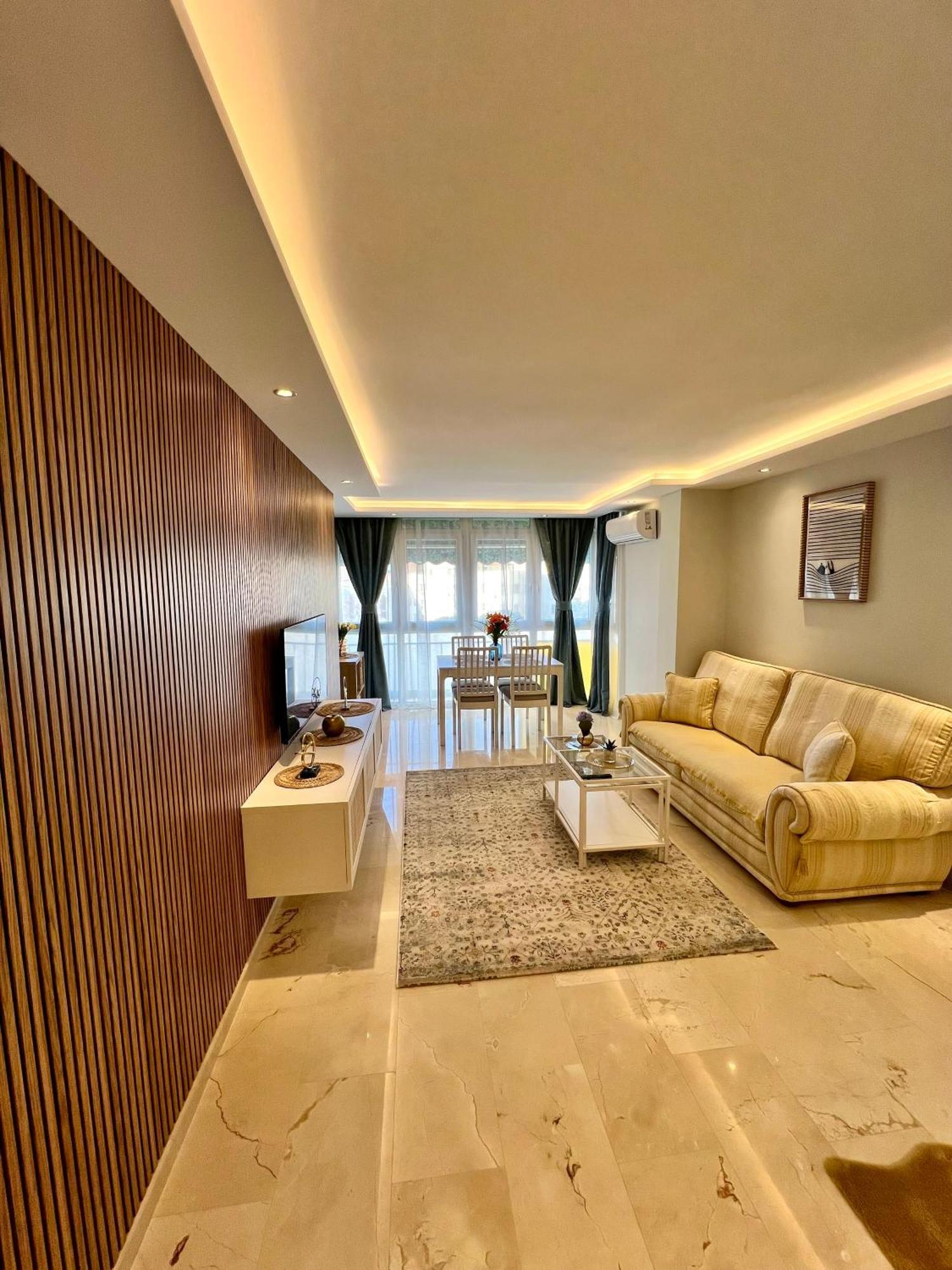 Apartamentos Prestige Suites Malaga IV Eksteriør bilde